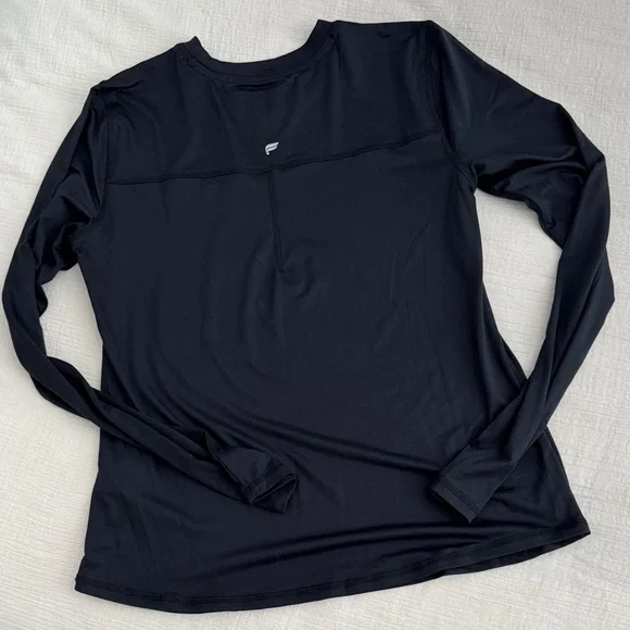 Fabletics Black Long Sleeve Performance Top & Sport Bra Bundle - Picture 2 of 4